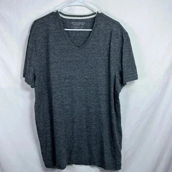 Banana Republic Gray Mens Vintage V-Neck Short Sleeve Tee Shirt in Size XL. - Picture 1 of 8